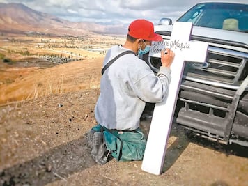 Cuerpo de niña iba a fosa común; pueblo le da un nombre y sepultura