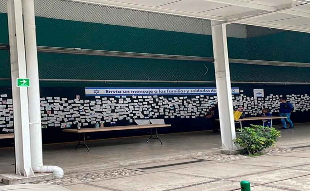 Mural con mensajes al pueblo de Israel Foto: Instagram @cdideporvida