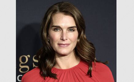 Brooke Shields posa en bikini a los 52 años