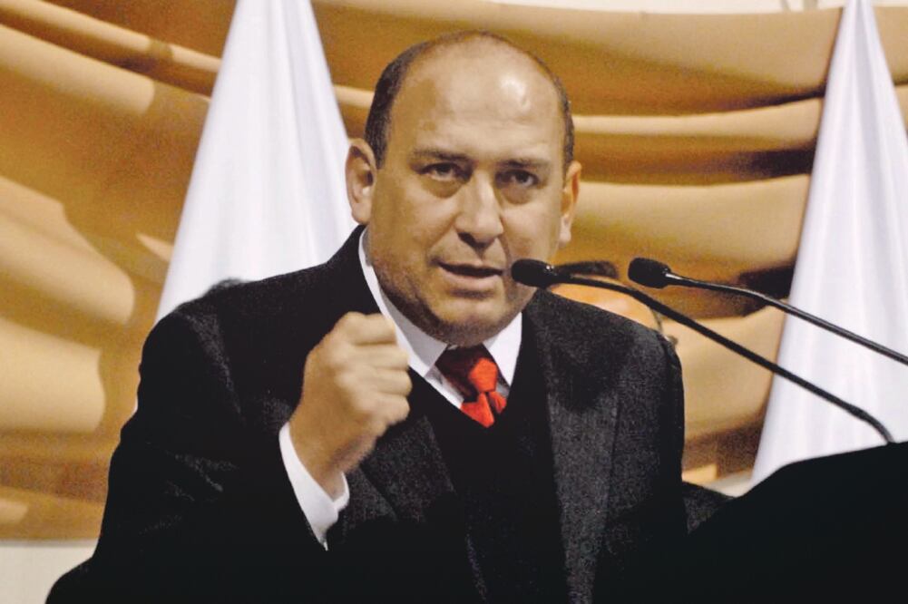 Omisión. Tan sólo al cierre de 2016, el gobierno de Rubén Moreira retuvo 142 mdp a los ayuntamientos.