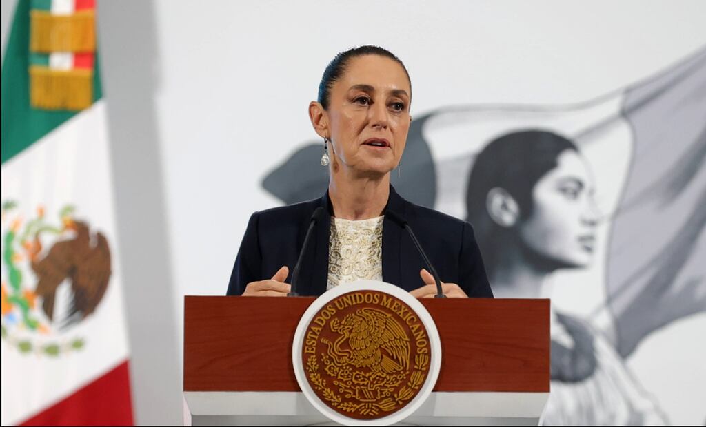 La presidenta de México, Claudia Sheinbaum Pardo, aseguró que pese a la incertidumbre que hay por los aranceles anunciados por el mandatario estadounidense, Donald Trump, en México hay crecimiento económico. Foto: Gabriel Pano/EL UNIVERSAL