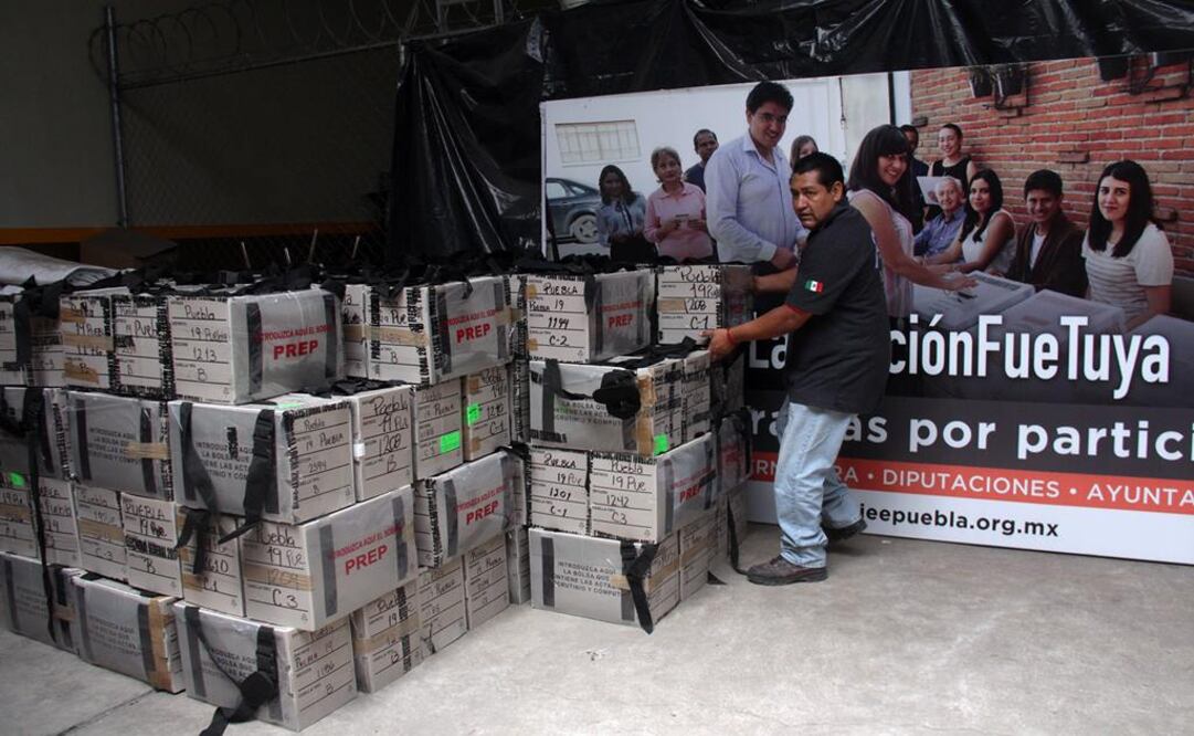 Los paquetes fueron enviados de Puebla para el recuento. Foto: Omar Contreras / EL UNIVERSAL