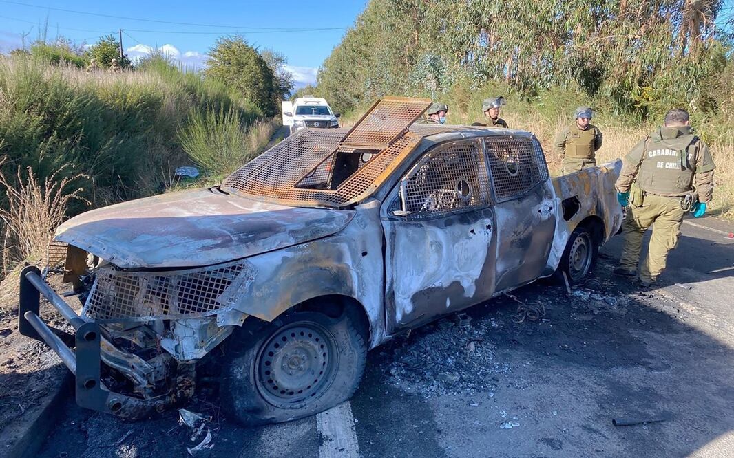La zona se encuentra bajo resguardo militar debido a los ataques incendiarios que se registran allí, atribuidos en su mayoría a agrupaciones radicales mapuches, la mayor etnia chilena, que reivindica la restitución de tierras ancestrales. Foto: AFP