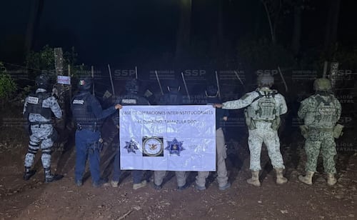 Aseguran arsenal y explosivos durante cateos en Tamazula, Durango; decomisan fusil Barret calibre .50