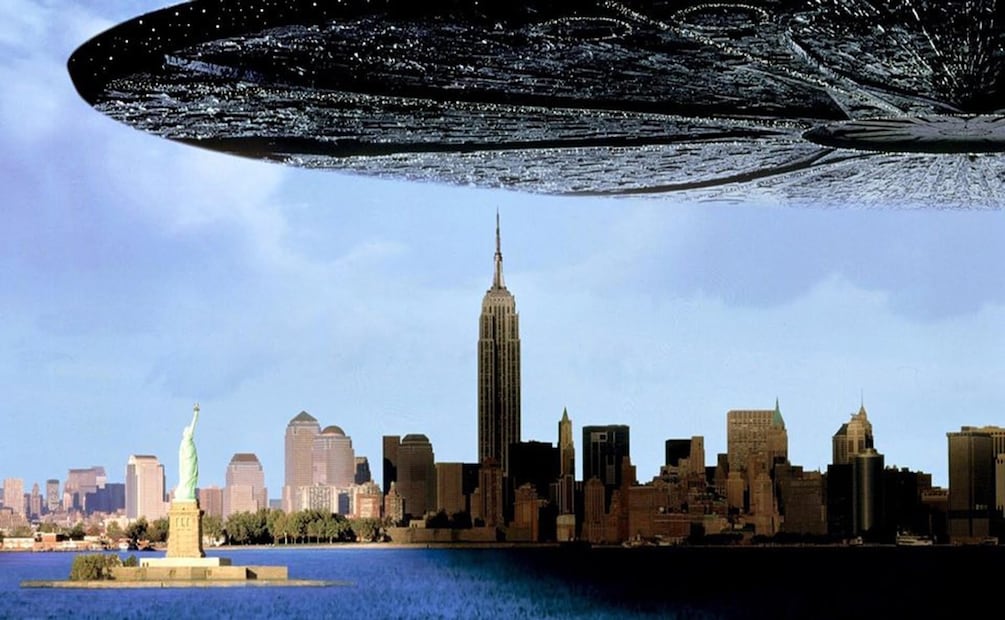 "Día de la independencia", protagonizada por Will Smith y Jeff Goldblum, nos lleva a vivir un gran ataque de los extraterrestres en contra del planeta tierra, amenazando con ello a la humanidad.