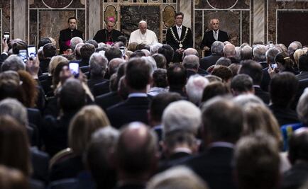 "¿Qué te ha sucedido Europa?", cuestiona el Papa tras recibir premio Carlomagno
