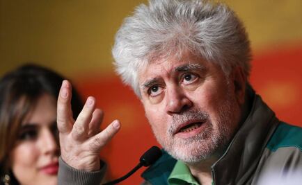 Almodóvar y Bayona compiten por el Goya
