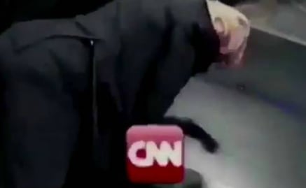 Donald Trump publica video en el que simula golpear a CNN