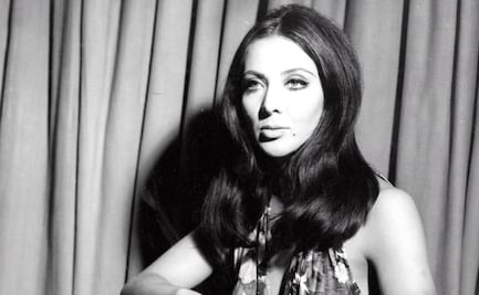 Así era Lorena Velázquez en su juventud: piernas largas y mirada profunda