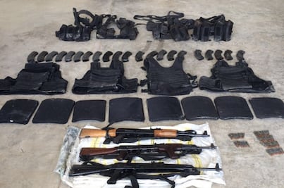 Sedena libera a una persona y asegura armas en Tamaulipas