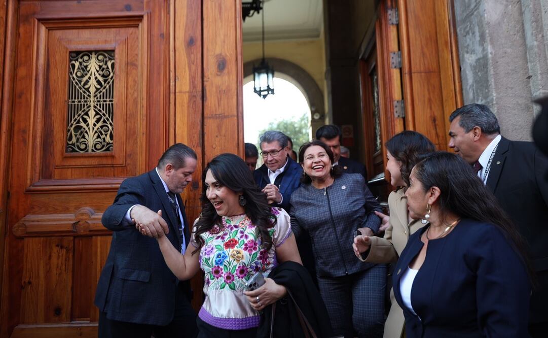 Legisladores de Morena a Palacio Nacional sostienen reunión privada con la presidenta Claudia Sheinbaum. FOTO: DIEGO SIMÓN SÁNCHEZ / EL UNIVERSAL