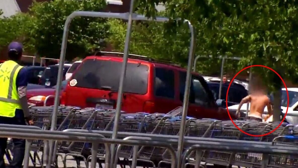 Video. Mujer embarazada atropella a hombre que intentó robar su bolsa