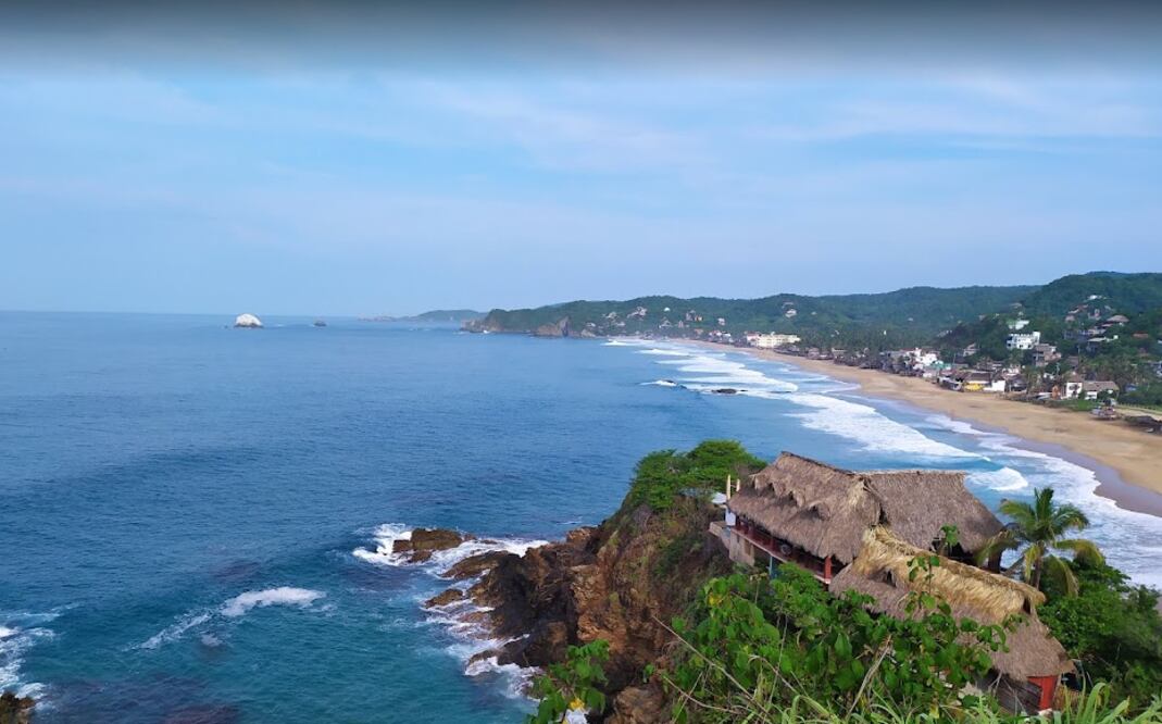 Algunas playas de Oaxaca son nudistas. Imagen: Google Maps.