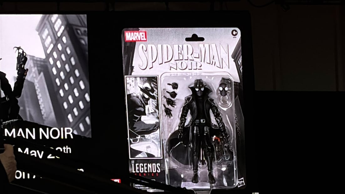 Durante la presentación se reveló la nueva actualización de la figura inspirada en Spider-Man Noir. Foto: Andrea Oliva