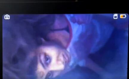 "¿Estoy viva de verdad?": la delicada operación para salvar a dos hermanas bajo los escombros en Turquía