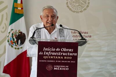 AMLO sostiene que estrategia de “abrazos, no balazos” seguirá, aunque no le guste a sus adversarios