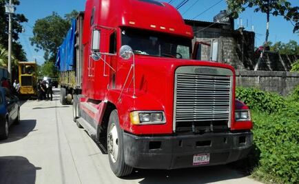 PGR consigna a 5 por transportar 183 migrantes