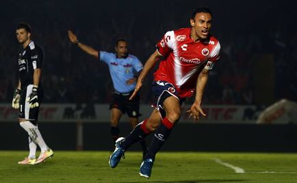 Gallos se hunde en el puerto