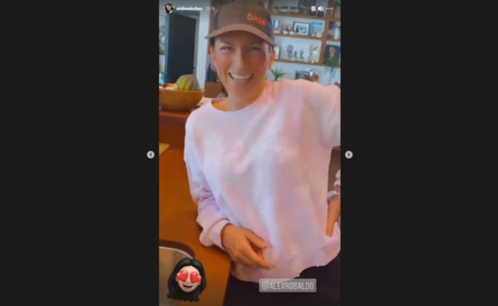 Aislinn Derbez "contrata" a Alessandra Rosaldo para lavar trastes