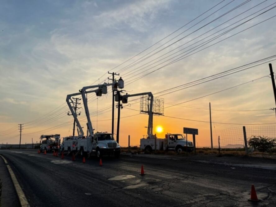 Plantea que la Comisión Federal de Electricidad dejará de ser empresa productiva del Estado para convertirse en una empresa pública del Estado. Foto: Archivo