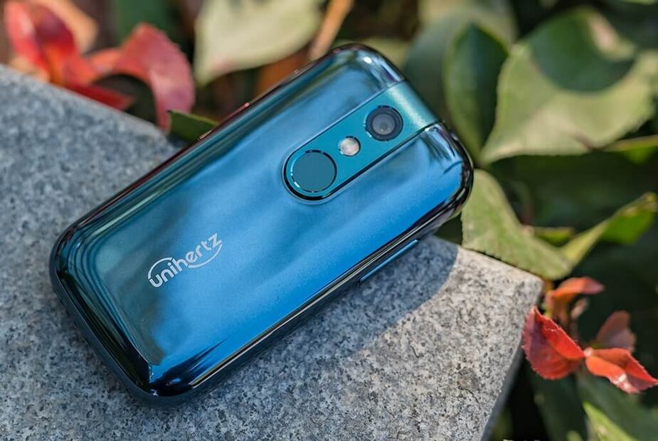 Este celular es el más pequeño del mundo. Foto: Unihertz