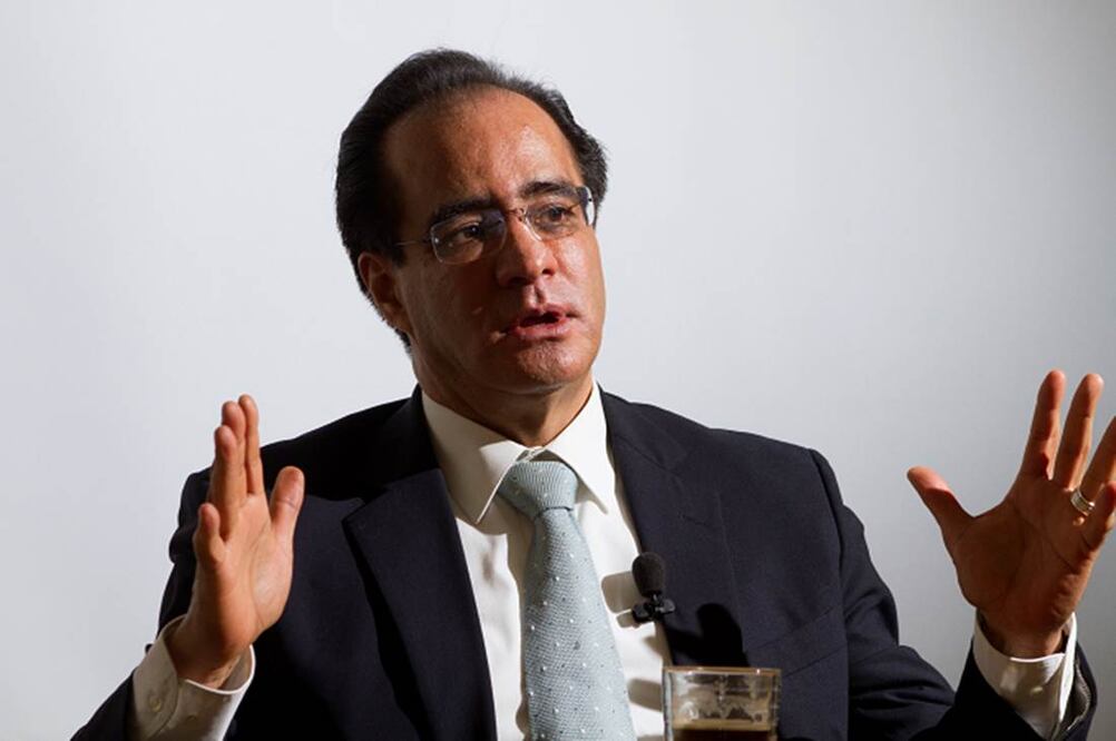 El líder de Izquierda Democrática Nacional comenta que a su corriente la han querido borrar. "Nos han extendido certificado de defunción ya 18 veces (...) somos como el Bruce Willis de la política, duro de matar", afirma (FEDERICO GAMA / EL UNIVERSAL)