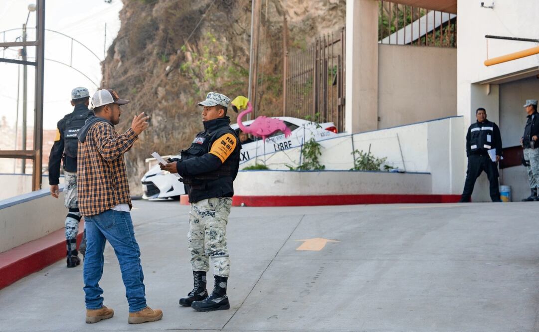 En el Centro de Atención a Migrantes de Tijuana las personas que son deportadas de Estados Unidos no pueden salir a buscar trabajo. “Si sales ya no entras”, les advierten. (04/02/2025) Foto: Aimee Melo | El Universal
