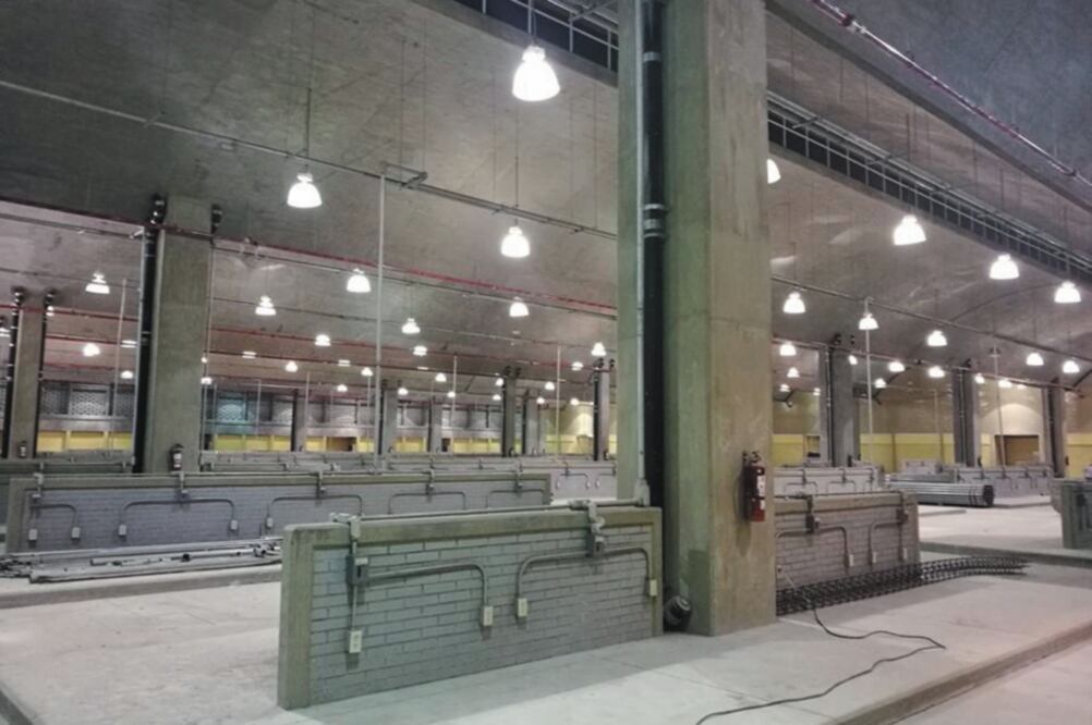 Los nuevos locales cuentan con un moderno sistema contra incendios, instalaciones eléctricas y sanitarias, eficiente drenaje, bajadas pluviales para evitar inundaciones, y nuevo alumbrado, destacó la alcaldía de Venustiano Carranza. (ESPECIAL)