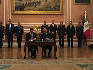 Sedena firma convenio con financiera rural para dar préstamos