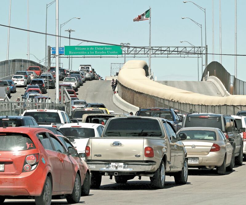Ante el cierre de fronteras por la pandemia, la importación de equipo de transporte se desplomó 35.3%, según el Inegi. Foto: ARCHIVO EL UNIVERSAL