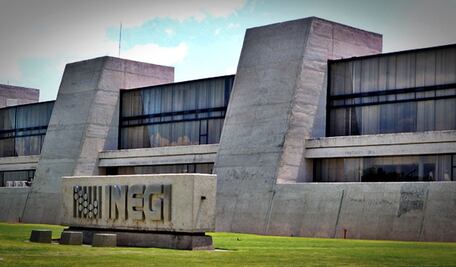 Avala Corte que funcionarios del Inegi ganen más que AMLO