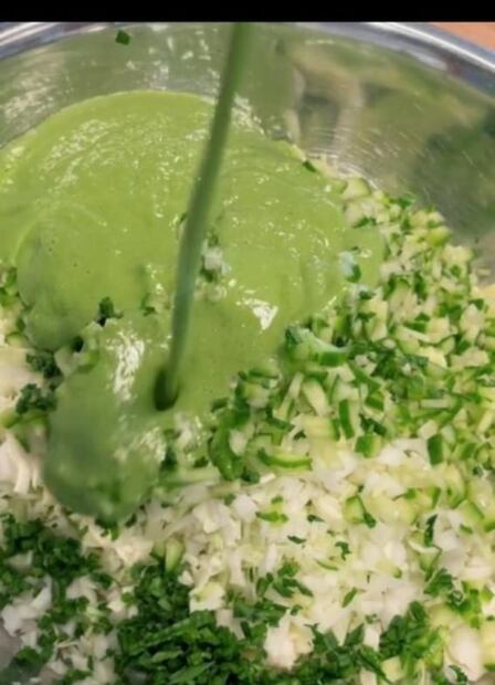 Esta es la ensalada de col que se hizo viral en Tik Tok