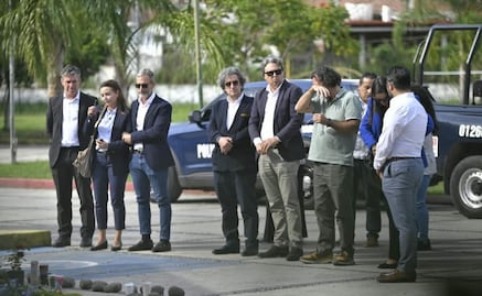 Rinden homenaje a Claudia Tacoronte en Casa de la Cultura de Cuautla, Morelos; su familia coloca ofrenda floral