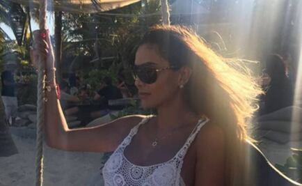 Ninel Conde posa en bikini junto a su hijo