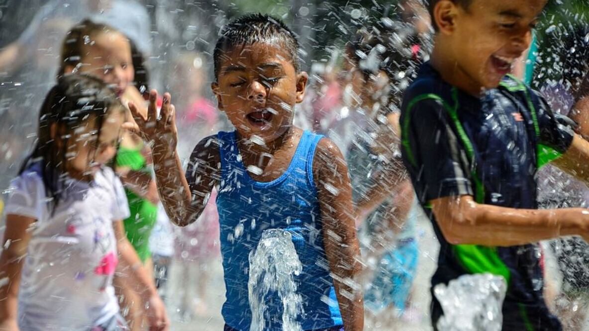 El fenómeno de las olas de calor "estadísticamente imposibles" (y qué regiones están en riesgo de padecerlas)