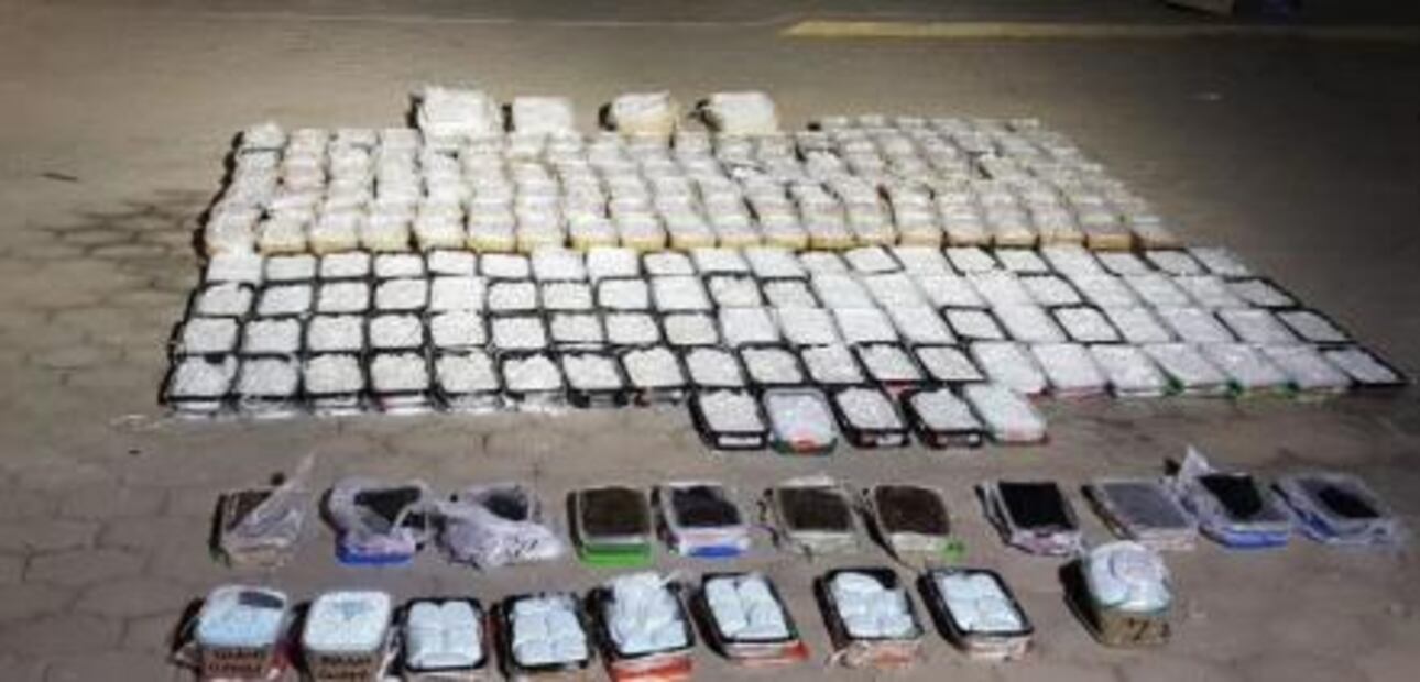 PGR asegura en Baja California cerca de dos toneladas de drogas