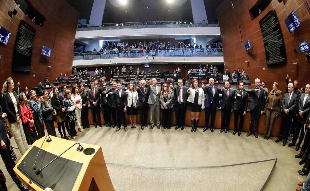 Estos son los 19 nuevos cónsules y representantes de México en EU y otras partes del mundo. Foto: Especial