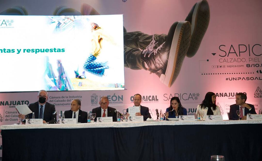 Conferencia de prensa del Festival Internacional de Calzado y Marroquinería SAPICA / Foto: Germán Espinosa. EL UNIVERSAL
