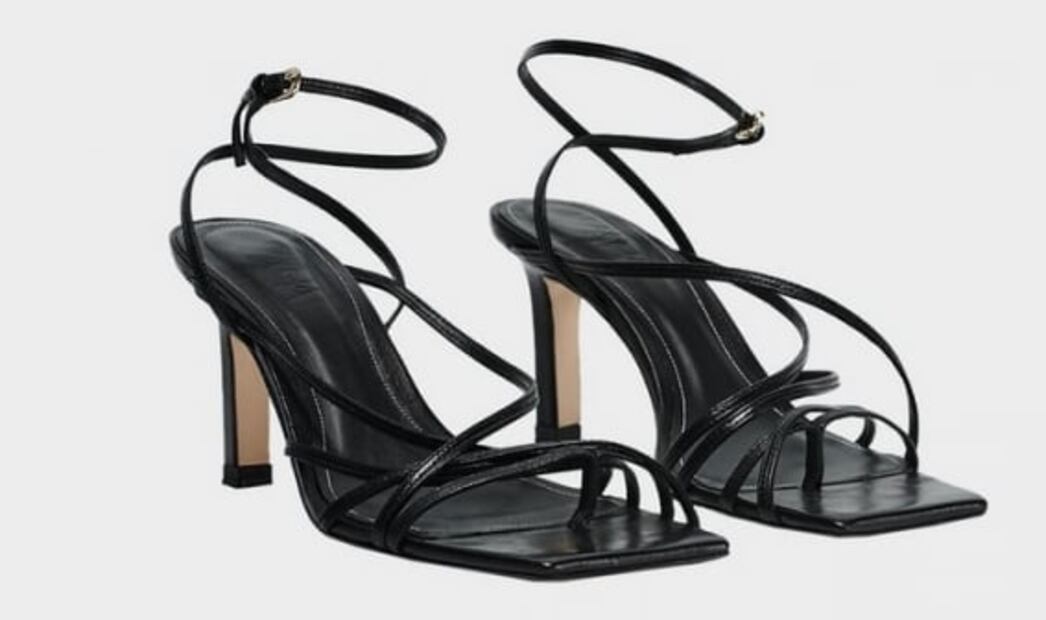 La sandalia de punta cuadrada es la nueva tendencia del momento