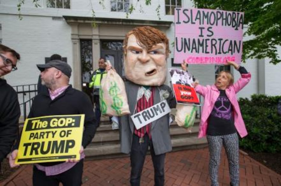 EU: Pancartas y tacos contra visita de Trump al Congreso