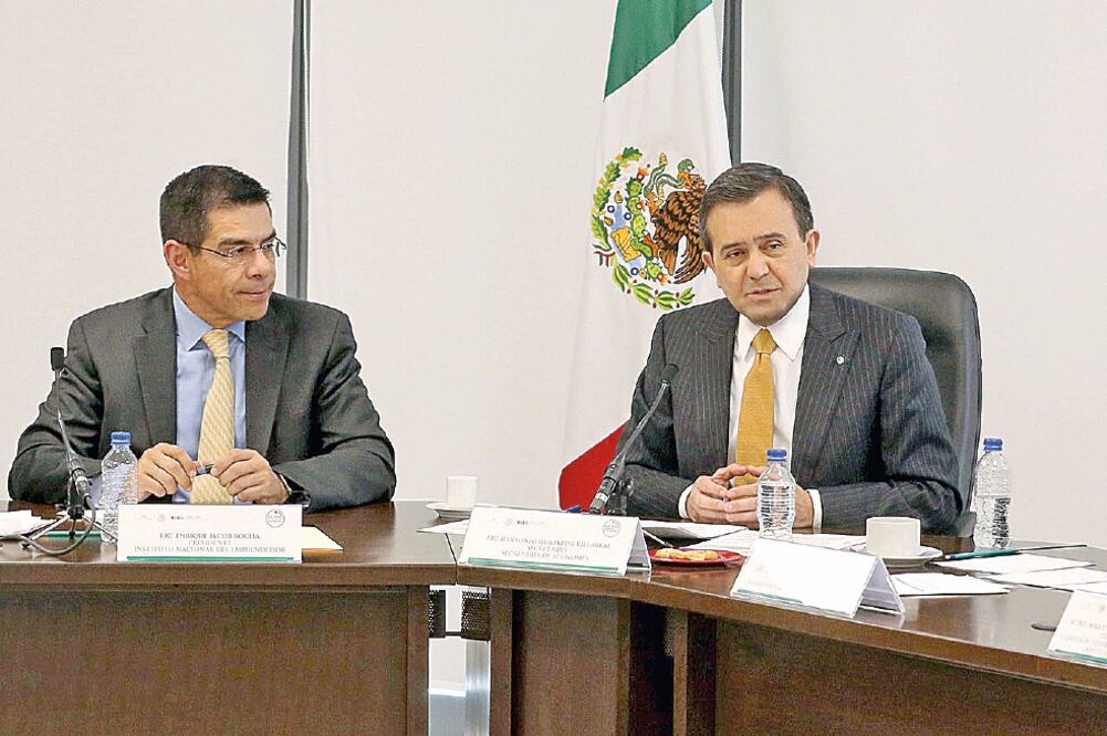 Luis Madrazo, titular de la Unidad de Planeación Económica, indicó que las medidas tomadas por Hacienda y el Banxico reflejan una perspectiva de inflación baja y estable, además de una solidez y fortaleza macroeconómica (ARCHIVO EL UNIVERSAL)