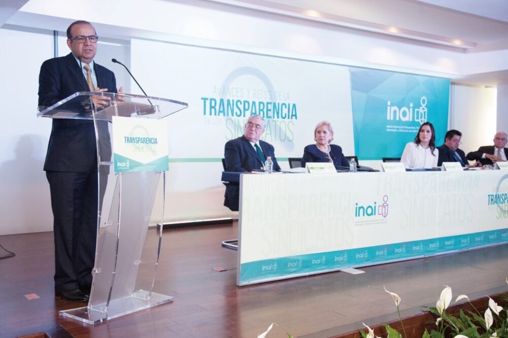 Alfonso Navarrete Prida, titular de la STPS, inauguró el foro Avances y Retos de la Transparencia en los Sindicatos, organizado por el Inai (GERMÁN ESPINOSA. ELUNIVERSAL)