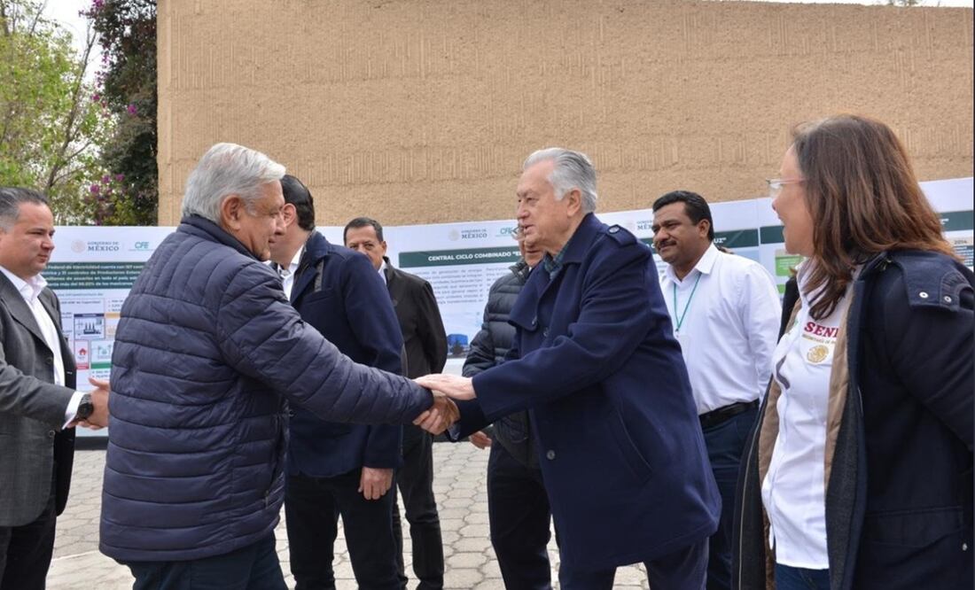 Manuel Bartlett y Andrés Manuel López Obrador, foto publicada por Manuel Bartlett en Twitter