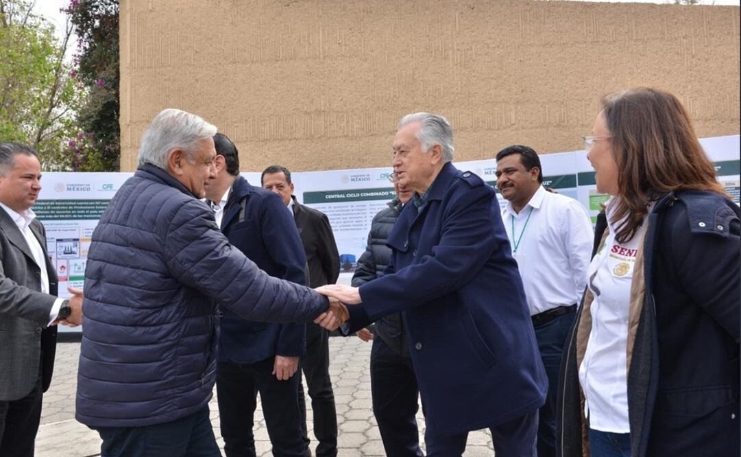 Manuel Bartlett y Andrés Manuel López Obrador, foto publicada por Manuel Bartlett en Twitter