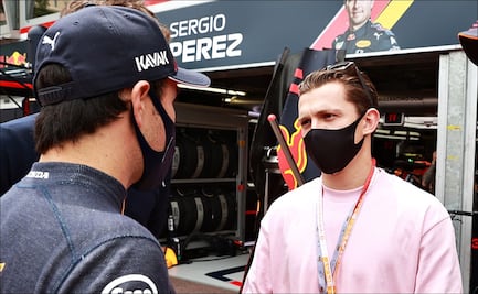 “Spider-Man” visita a Checo Pérez en Mónaco