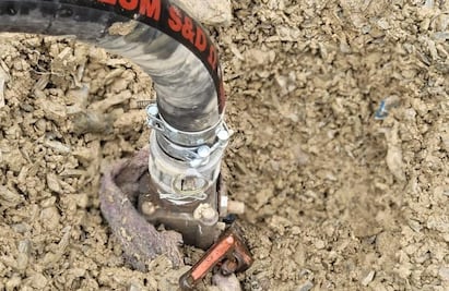 Aseguran 21 mil litros de hidrocarburo y detienen a dos huachicoleros en NL