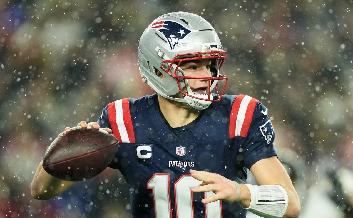 Drake Maye: Historic Feat Brady Never Reached | Patriots Comparison