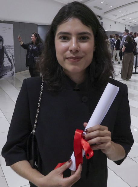 La actriz Daniela Marín Navarro, ganadora del premio Una cierta mirada a la mejor interpretación de la 79 edición del Festival de Cannes por su papel en "Siempre soy tu animal materno".
 Las costarricenses Daniela Marín Navarro y Mariangel Villegas y la mexicana Marina de Tavira lograron conjuntamente este viernes el premio a la mejor interpretación femenina de la sección Una cierta mirada del Festival de Cannes por "Siempre soy tu animal materno", dirigida por Valentina Maurel. EFE/ Edgar Sapiña Manchado