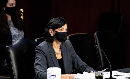 EU aprueba tercera dosis de refuerzo contra Covid-19 de Pfizer y de Moderna para adultos