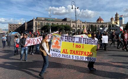 Participan más de 200 personas en manifestación contra el tarifazo en Toluca